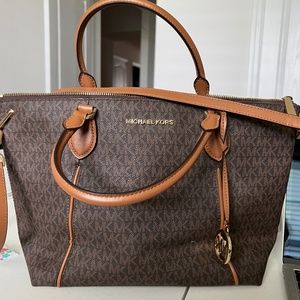 Michael Kors  logo tote